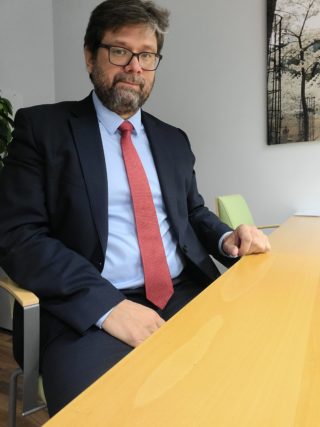 Asianajaja Jyrki Kuusivaara